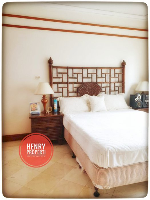 Dijual Unit 3BR + 1 Study Terbaik di Somerset Grand Citra View Pool