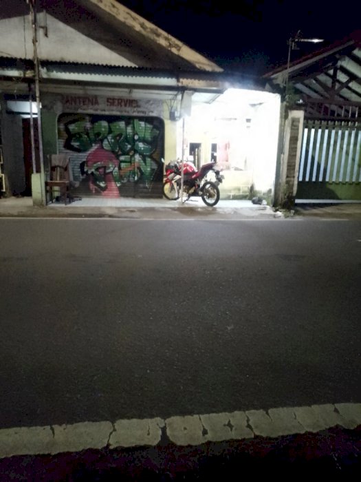 Rumah tua dan tanahnya