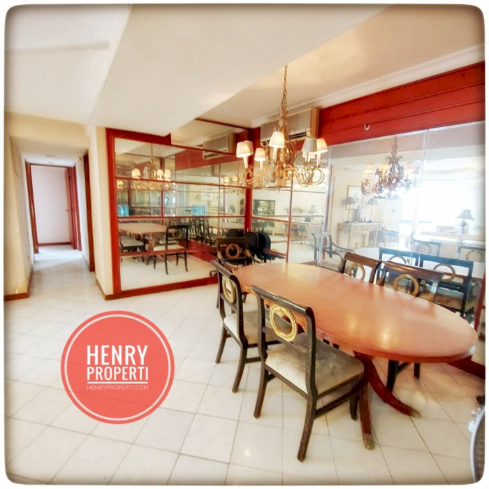 Dijual Unit Best View 3 dan 1BR  di Taman Anggrek Condominium