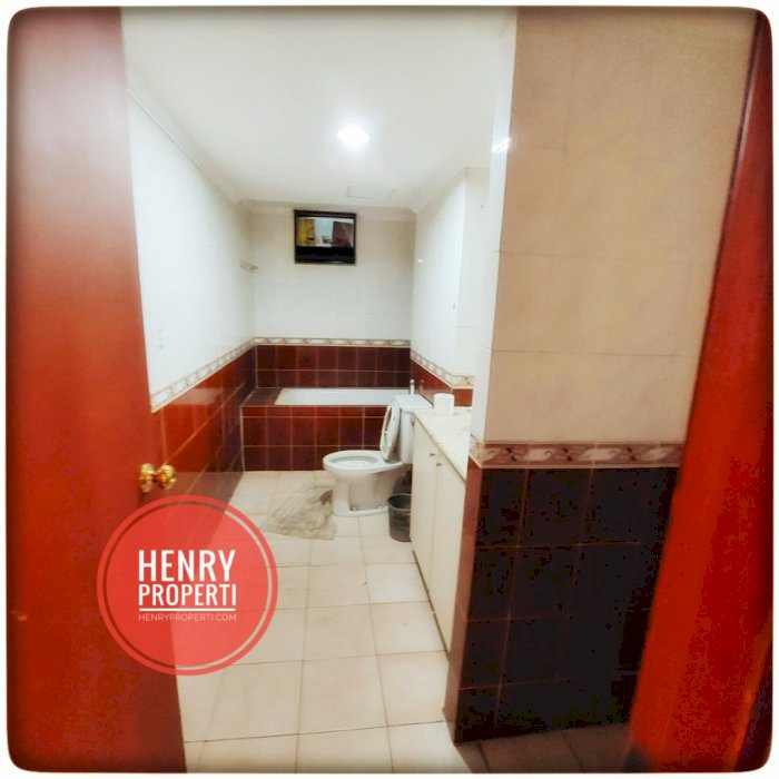 Dijual Unit Best View 3 dan 1BR  di Taman Anggrek Condominium