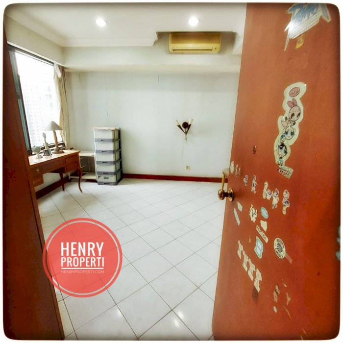 Dijual Unit Best View 3 dan 1BR  di Taman Anggrek Condominium