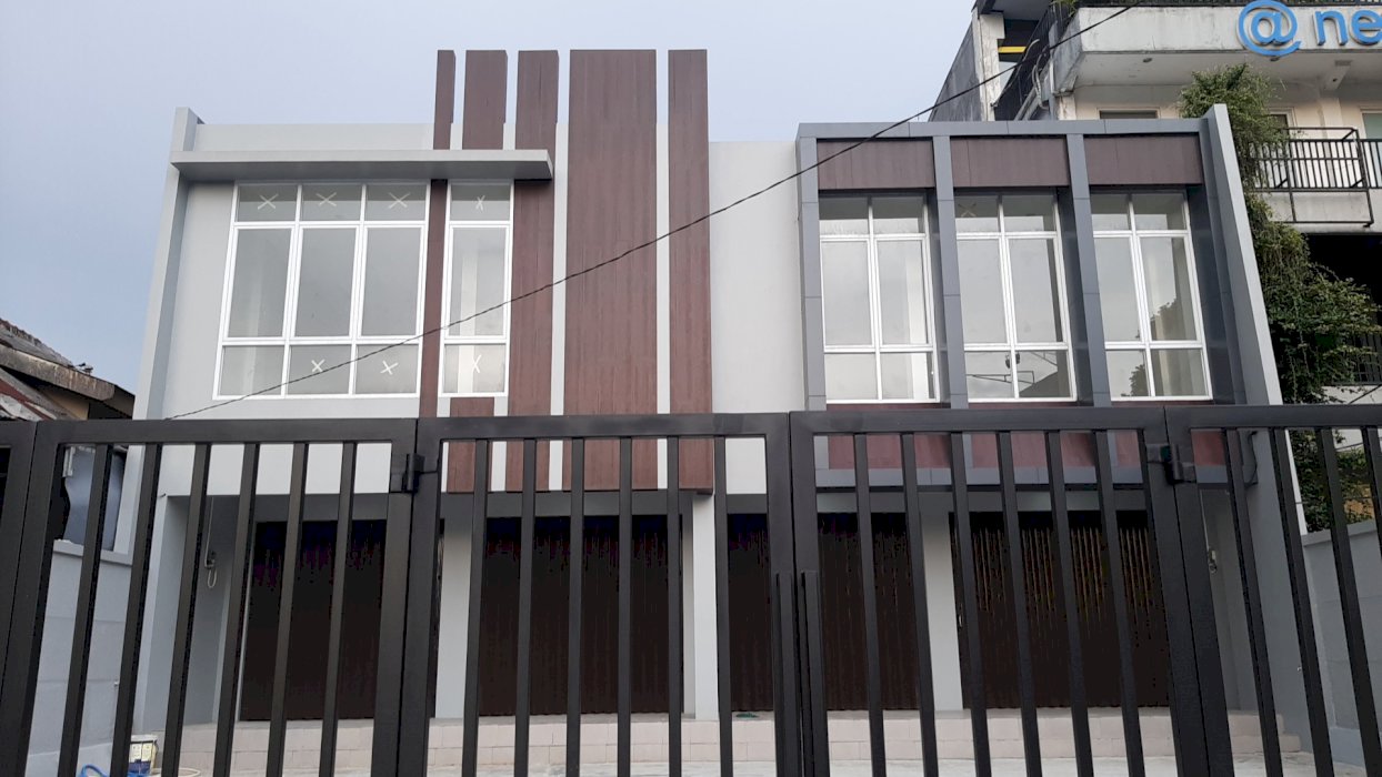 Disewa 2 UNIT RUKO LT 173 M2 LB 202 M2 LT 210 M2 LB 251 M2 @ 125JT/THN