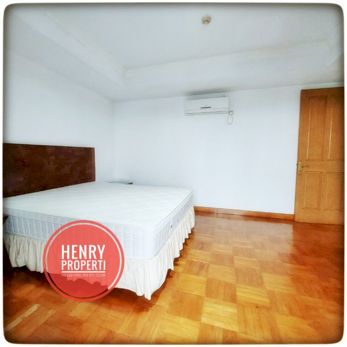 Dijual Cepat Harga BU 2 BR HARGA DI BAWAH NJOP Park Royale Executive
