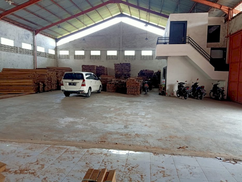 DIJUAL GUDANG (SHM) DI MAYJEN SUNGKONO GRESIK (AKTIF) TINGGAL PAKAI