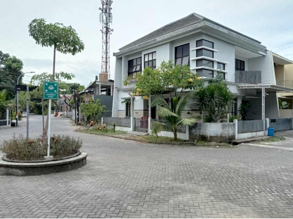 DIJUAL CEPAT RUMAH MEWAH 2 LANTAI  MURAH  DI GAYUNGAN SURABAYA