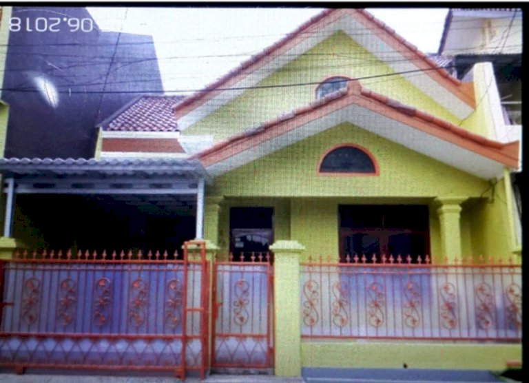 Rumah dijual di Pondok Kelapa