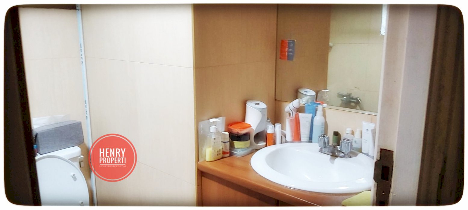 Dijual Unit Istimewa 3+1BR Lt Dasar di Apt. Taman Rasuna