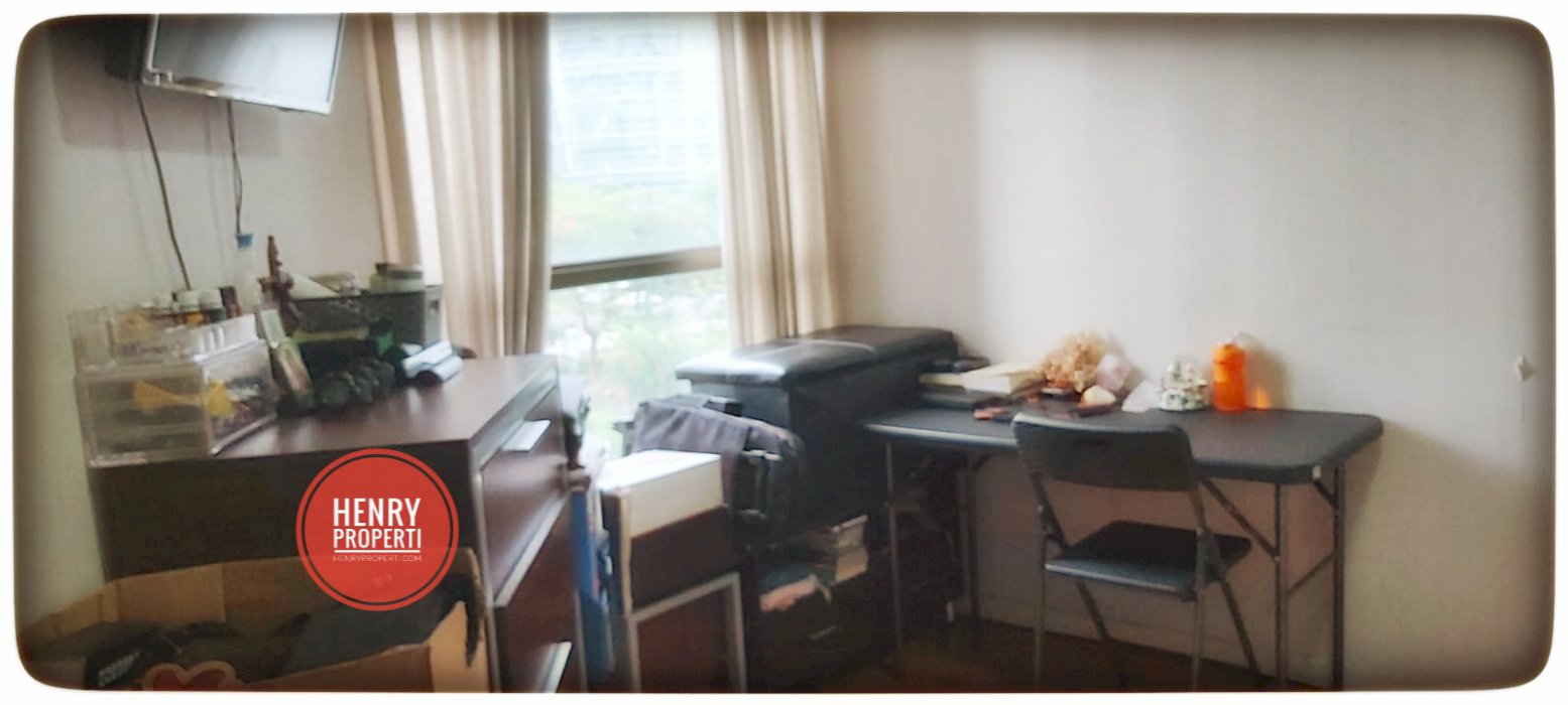 Dijual Unit Istimewa 3+1BR Lt Dasar di Apt. Taman Rasuna