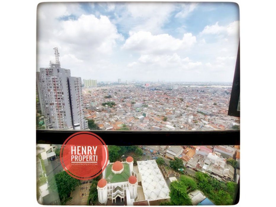 Dijual Unit Terbaik 2+1BR Furnish Lantai Tengah di Apt Taman Rasuna