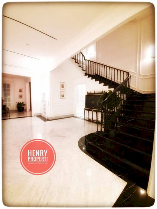 Dijual Rumah Baru 3.5 Lantai di Jalan Lombok Menteng Full Furnish dan