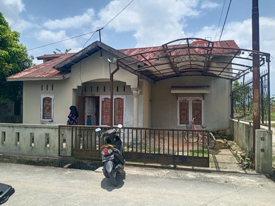 Dijual Sangat Murah Rumah Seken Tpe 80/144 Jl Kubang Raya Panam kampar