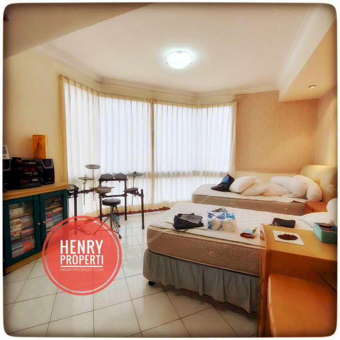 Dijual Harga Spesial Unit 2 dan 1BR Type Sudut di Taman Anggrek Condo