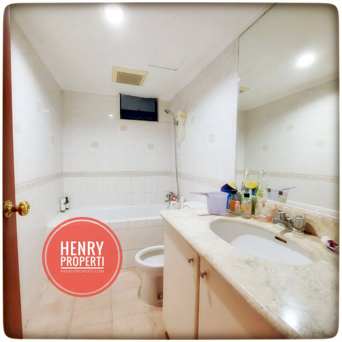 Dijual Harga Spesial Unit 2 dan 1BR Type Sudut di Taman Anggrek Condo