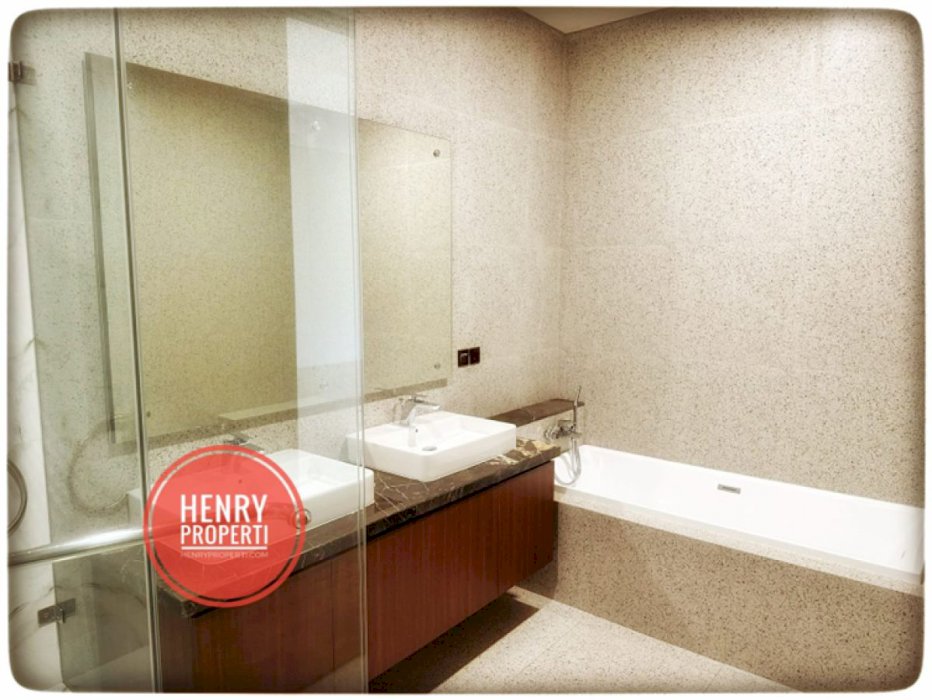 Di jual Rumah Mewah Jl Kemang Sel JakSel lokasi strategis Bebas Banjir
