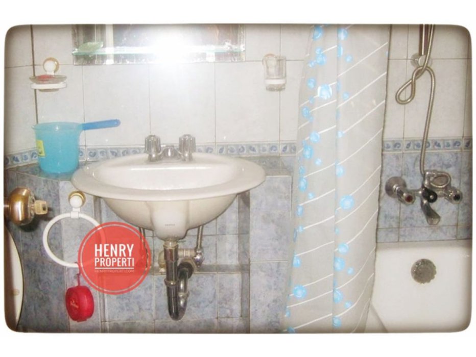 Dijual Unit Terbaik 2+1BR Full Furnish Hadap Timur di Apt Taman Rasuna