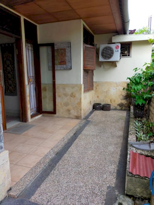 Di Jual Rumah di Nusa Dua lokasi nyaman dan dalam perumahan