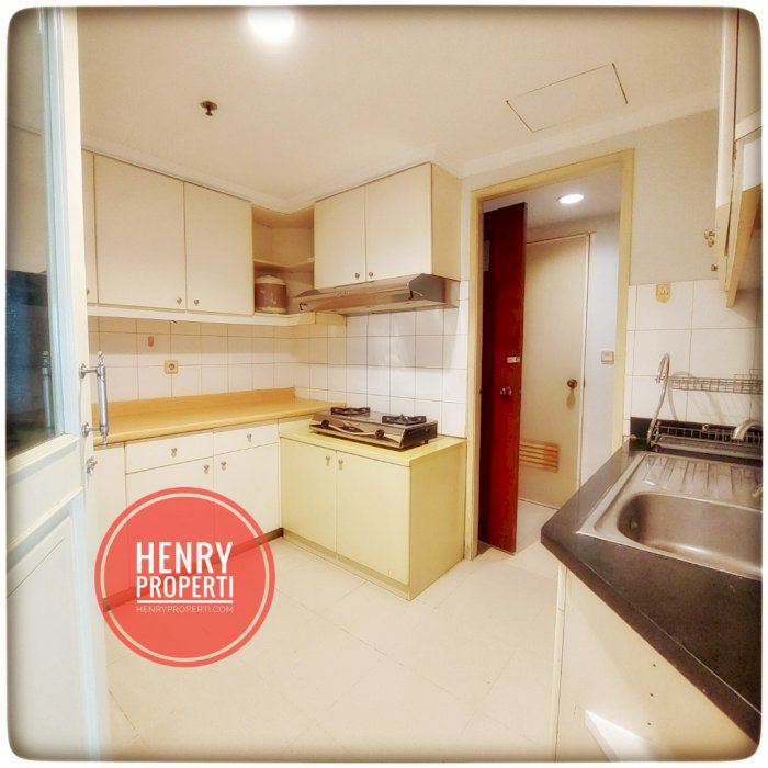 Taman Anggrek Condominium Harga Spesial 2+1BR Furnish View Taman+City