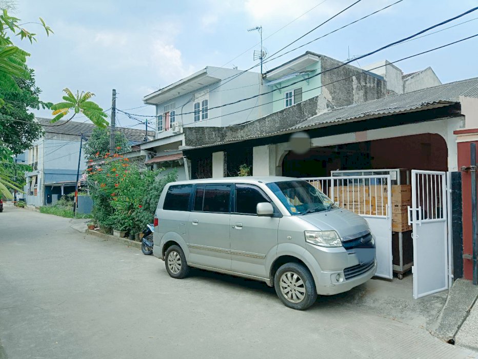 Rumah murah siap huni jatibening akses dua mobil shm