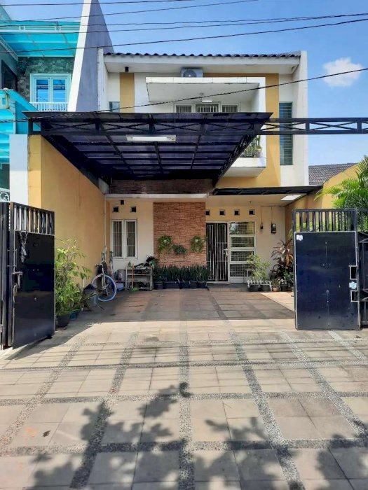 Rumah cantik strategis di Pondok Bambu Jaktim