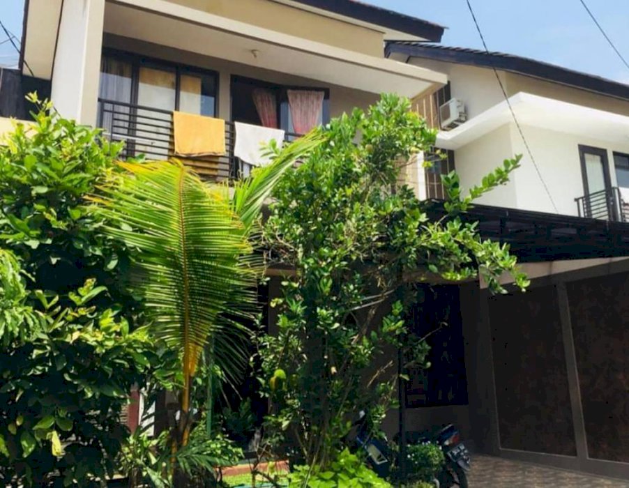 Dijual cepat rumah dan beserta isinya !!!
