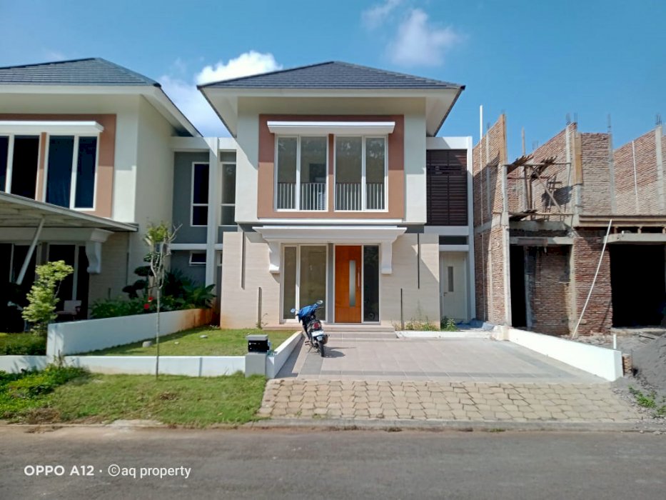 Disewakan rumah baru cluster victoria valley citraland BSB