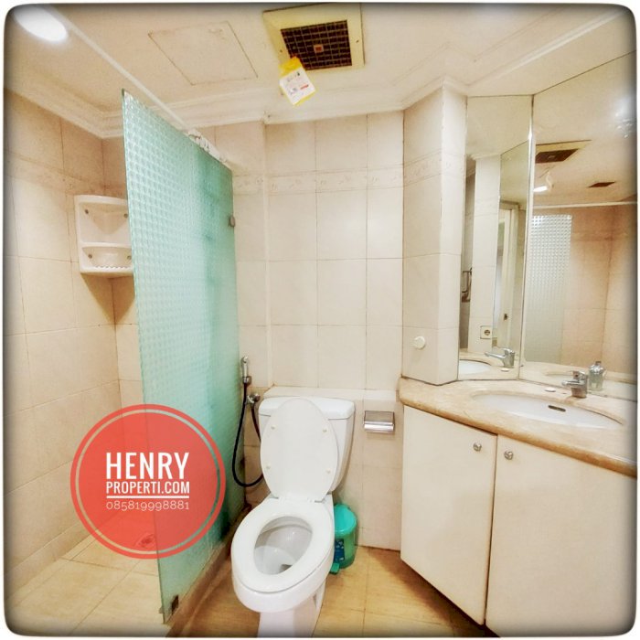 Dijual Unit Spesial Pool View di Taman Anggrek Condominium