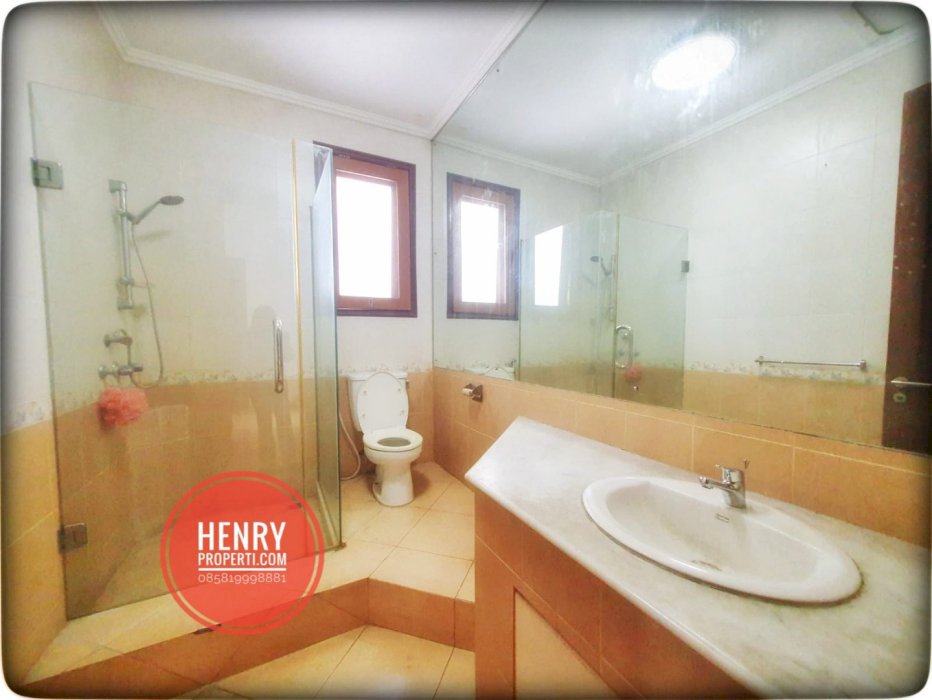 Disewakan Rumah Baru Renov Kamar 4+1BR Dekat Sekolah JIS