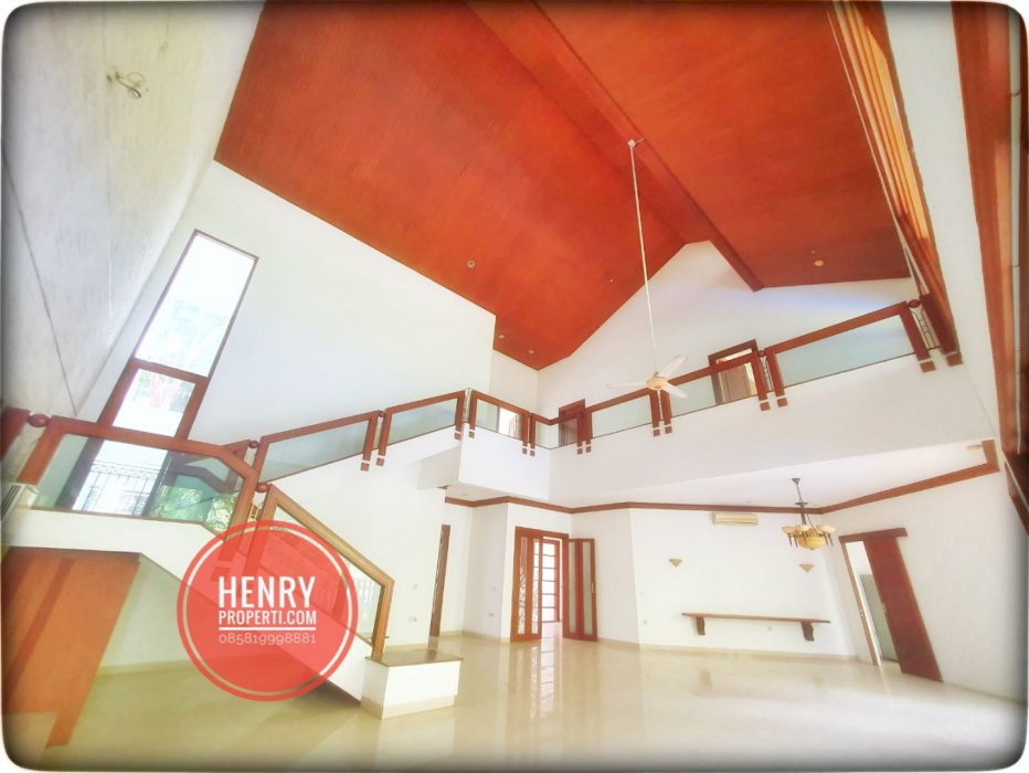 Disewakan Rumah Baru Renov Kamar 4+1BR Dekat Sekolah JIS