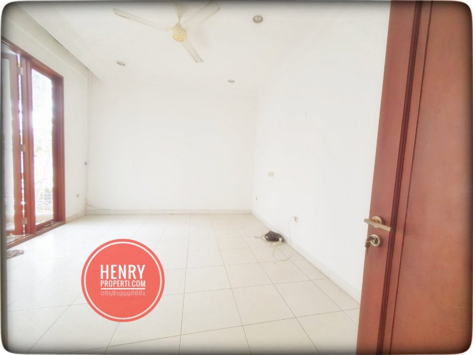 Disewakan Rumah Baru Renov Kamar 4+1BR Dekat Sekolah JIS