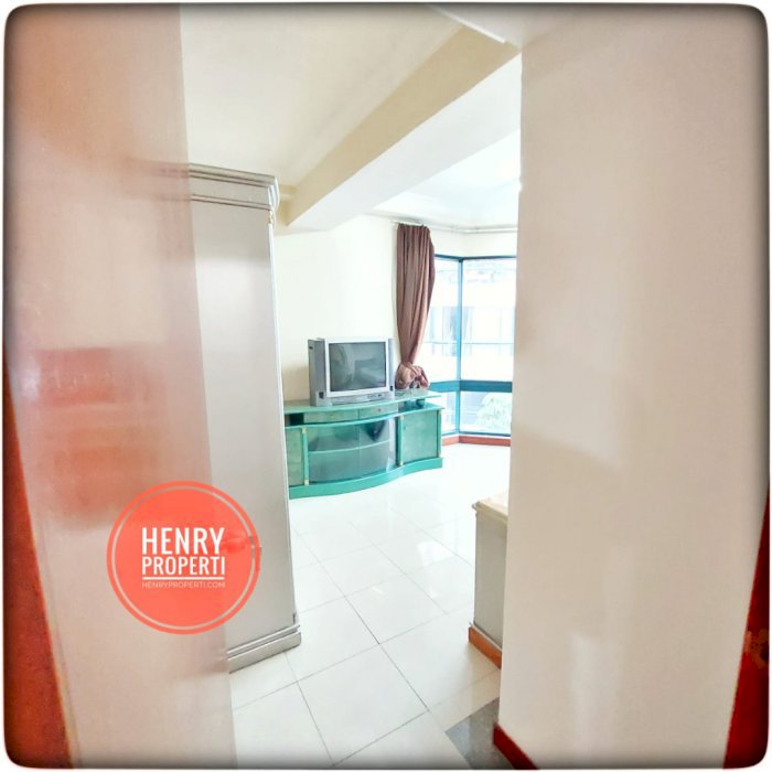 Dijual Cepat Taman Anggrek Unit Sudut Furnish Pool View