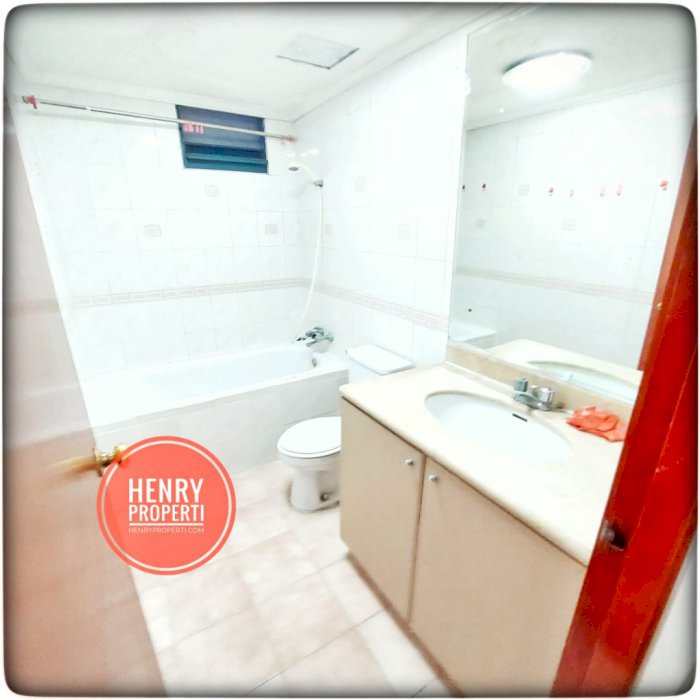 Dijual Cepat Taman Anggrek Unit Sudut Furnish Pool View