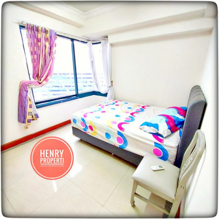 Dijual Cepat Taman Anggrek Unit Sudut Furnish Pool View