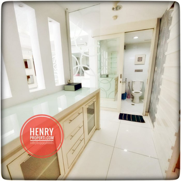 Dijual Unit Pool View di Taman Anggrek Condominium