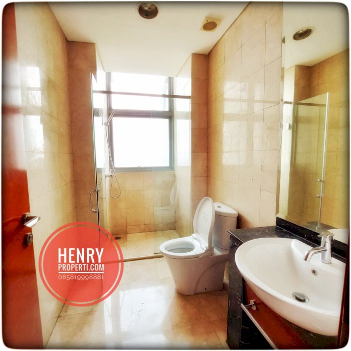 For Rent Senayan City Type 3BR become 2 Huge BR Golf View Course