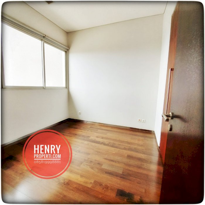 Dijual Penthouse Nirvana Kemang Residence Full Furnish Best City View