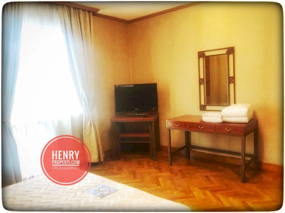 Dijual Cepat 50% NJOP unit 2+1 BR Best View di Park Royale Executive