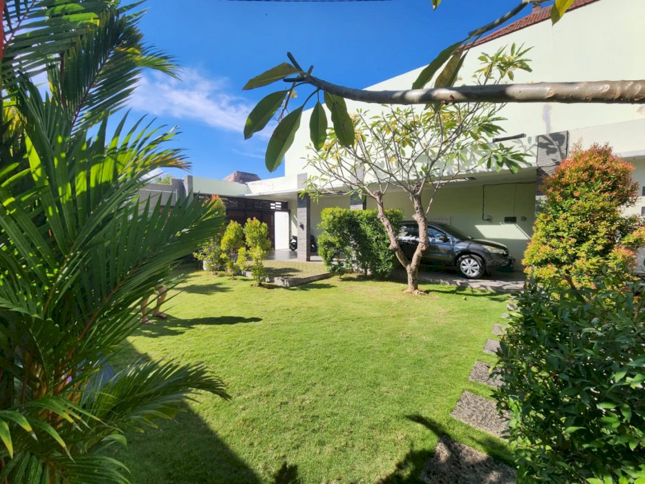 Private villa luxsury seminyak bali