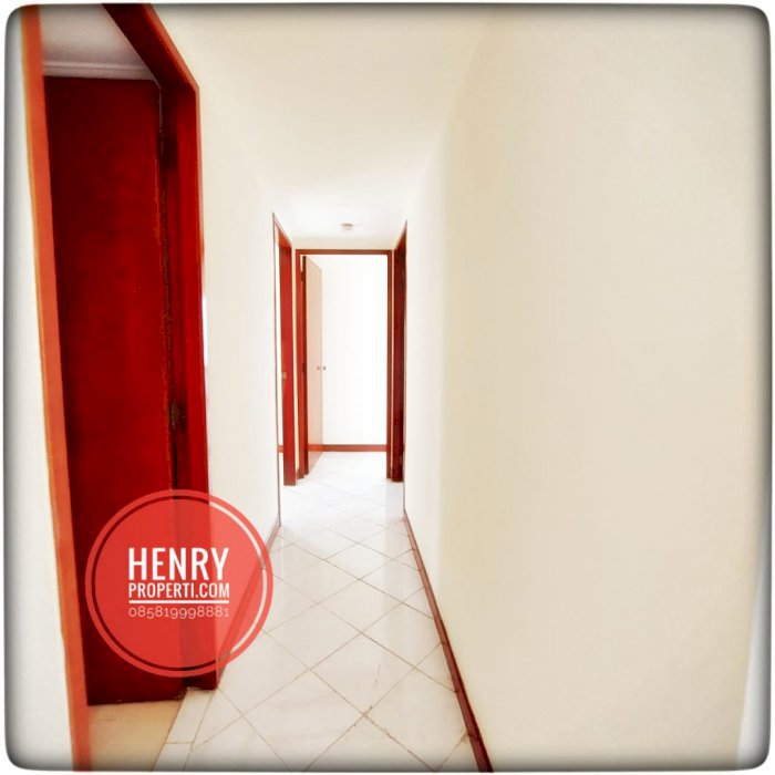 Dijual Unit BEST VIEW 3+1 Taman Anggrek Condominium