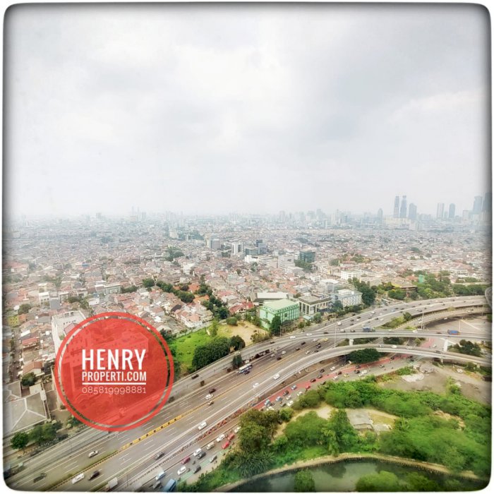 Dijual Unit BEST VIEW 3+1 Taman Anggrek Condominium