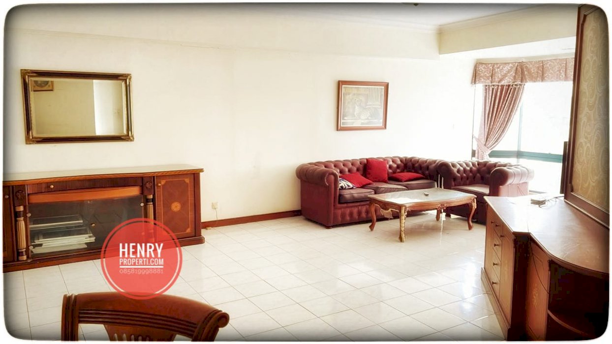 Dijual Unit  3+1 Lantai Rendah Park View Taman Anggrek Condominium