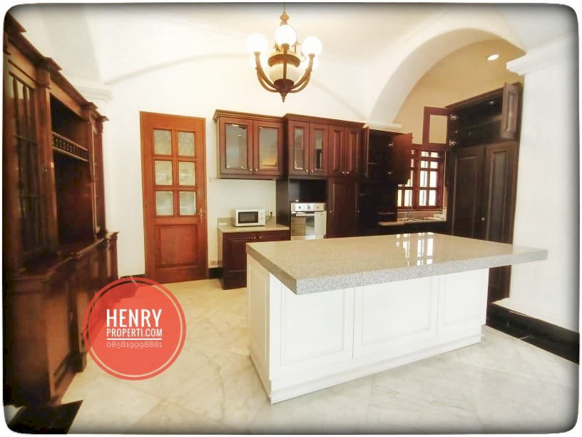 For Rent  Spacious House with Big Yard and Pool Near Pondok Indah Golf