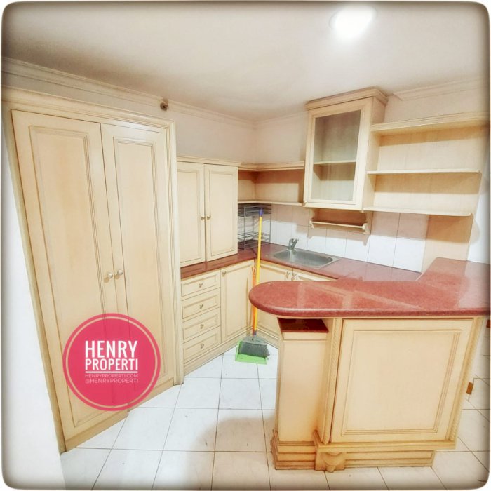 Dijual Apartemen Taman Anggrek Dengan Harga terbaik Combine Unit
