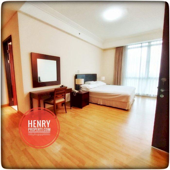 Dijual Cepat Apt Peak Sudirman Pool View lantai tinggi