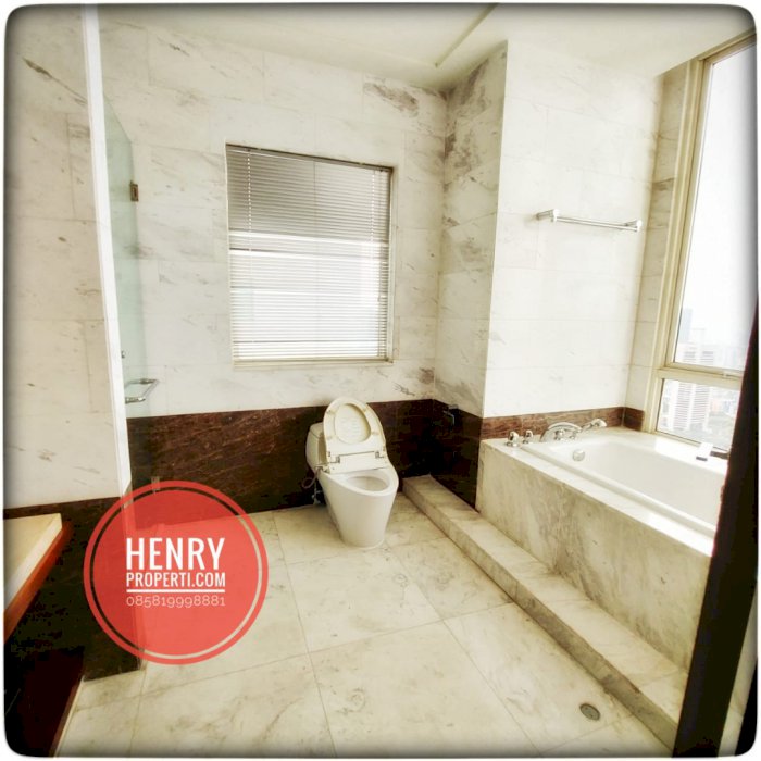 Dijual Cepat Penthouse Apt Peak Sudirman 4+1BR Best City View