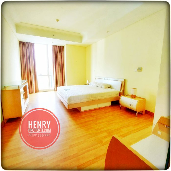 Dijual Cepat Apt Peak Sudirman 3+1BR Best City View Furnish Lt Tinggi