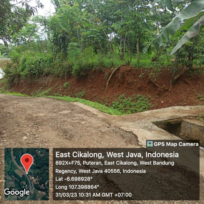 Tanah kebun masuk mobil pinggir jalan desa