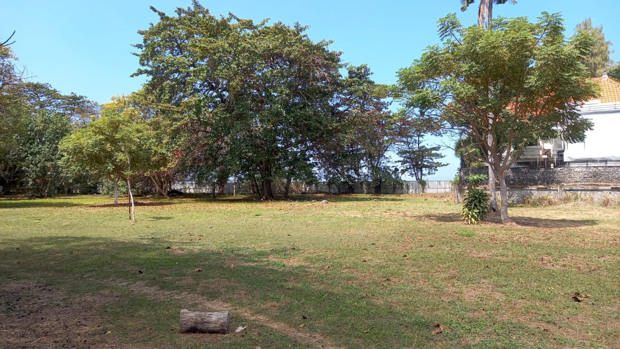 Satu satu nya Lahan los pantai sanur Bali