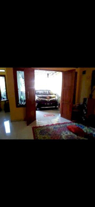 Jual rumah luas 123 m2 ,2 km,2 kt