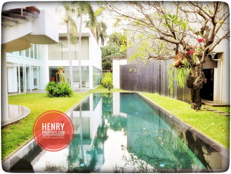 Dijual Rumah Sultan di Menteng Cocok Buat Embassy dan Keluarga