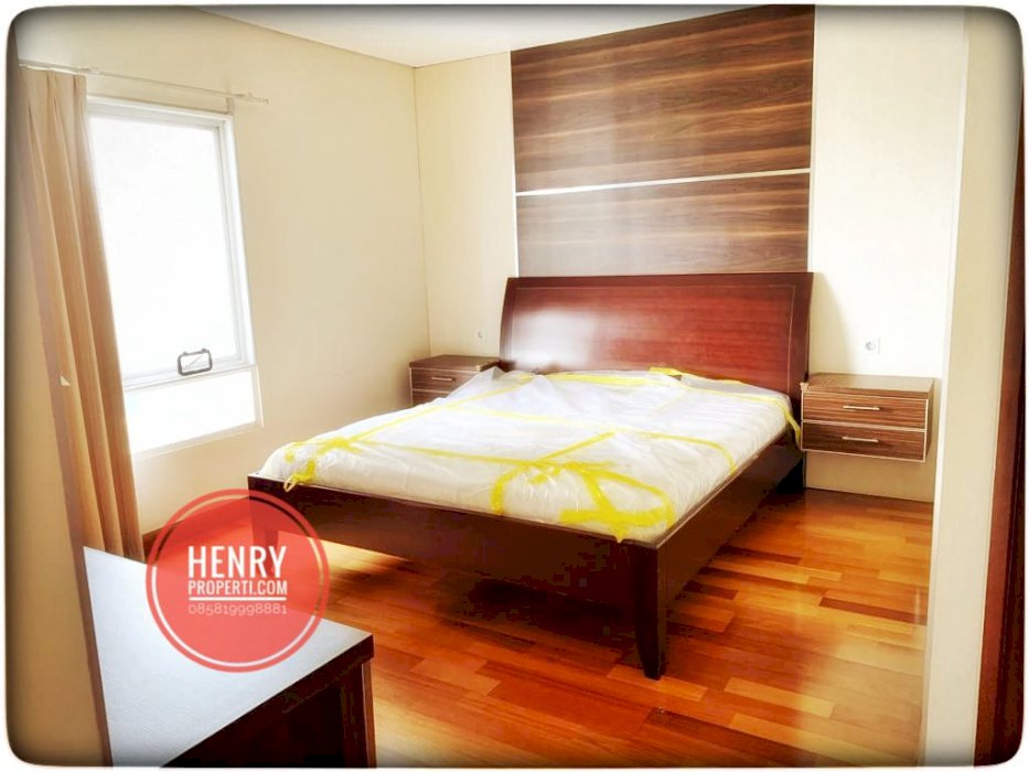 Dijual  Unit Spesial 3+1 Furnish Big Size Permata Hijau Residence